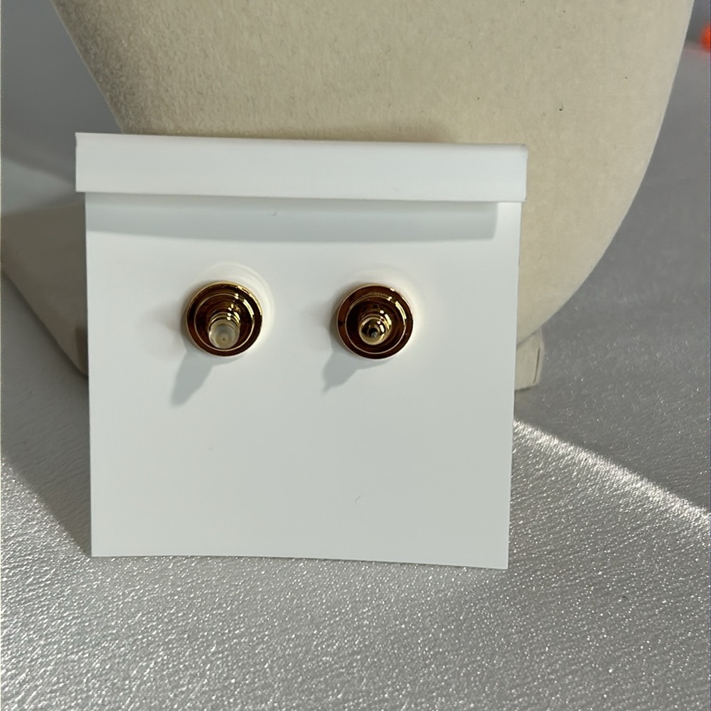 Tory Burch black and gold earrings price is firm - Picture 3 of 3